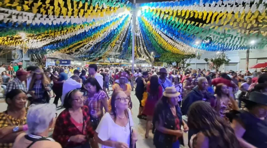 Arraia-do-Comercio-2026-ft-ney-silva-acorda-cidade-01-1000x750.webp.webp