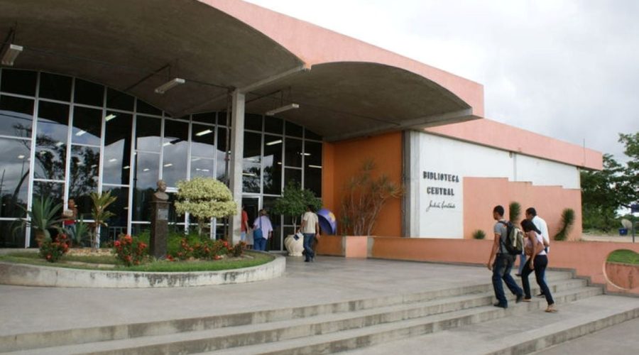 Biblioteca-Central-da-Uefs.jpg