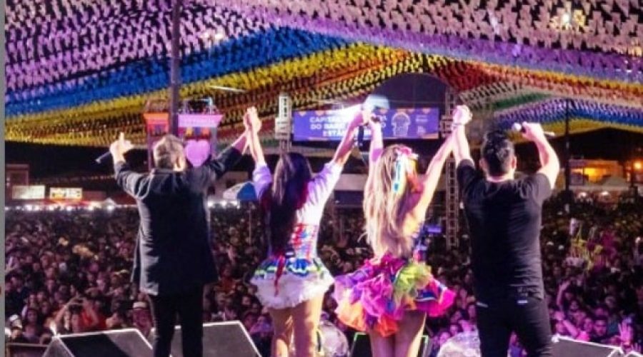 Calcinha-preta-foto-instagram.jpg