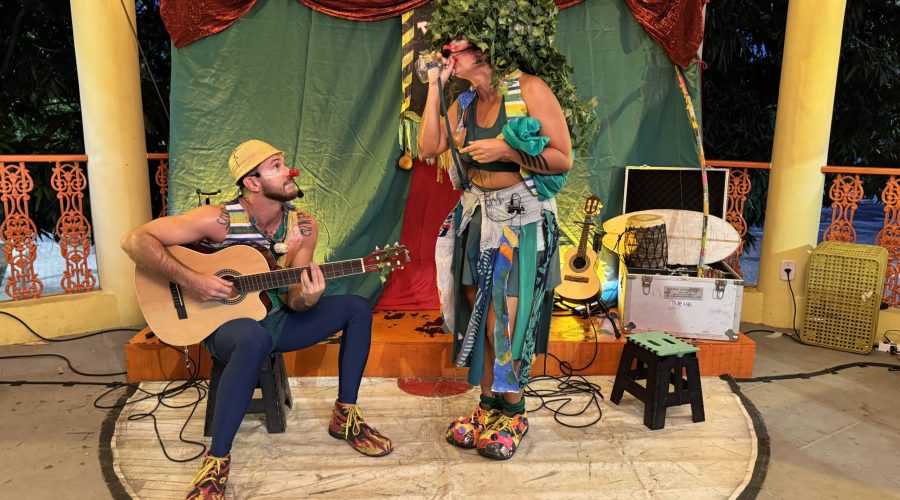 Espetáculo ''Vozeia Debaixo da Gameleira'' - Trupe RAIS (3)